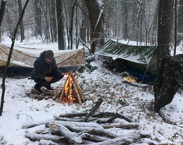 РОБИНЗОНИ МОДЕРНОГ ДОБА: Момци из Куле кампују у дивљим шумским и планинским пределима